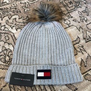 Tommy hilfiger beanie winter knit gray womans hat faux fur ball top